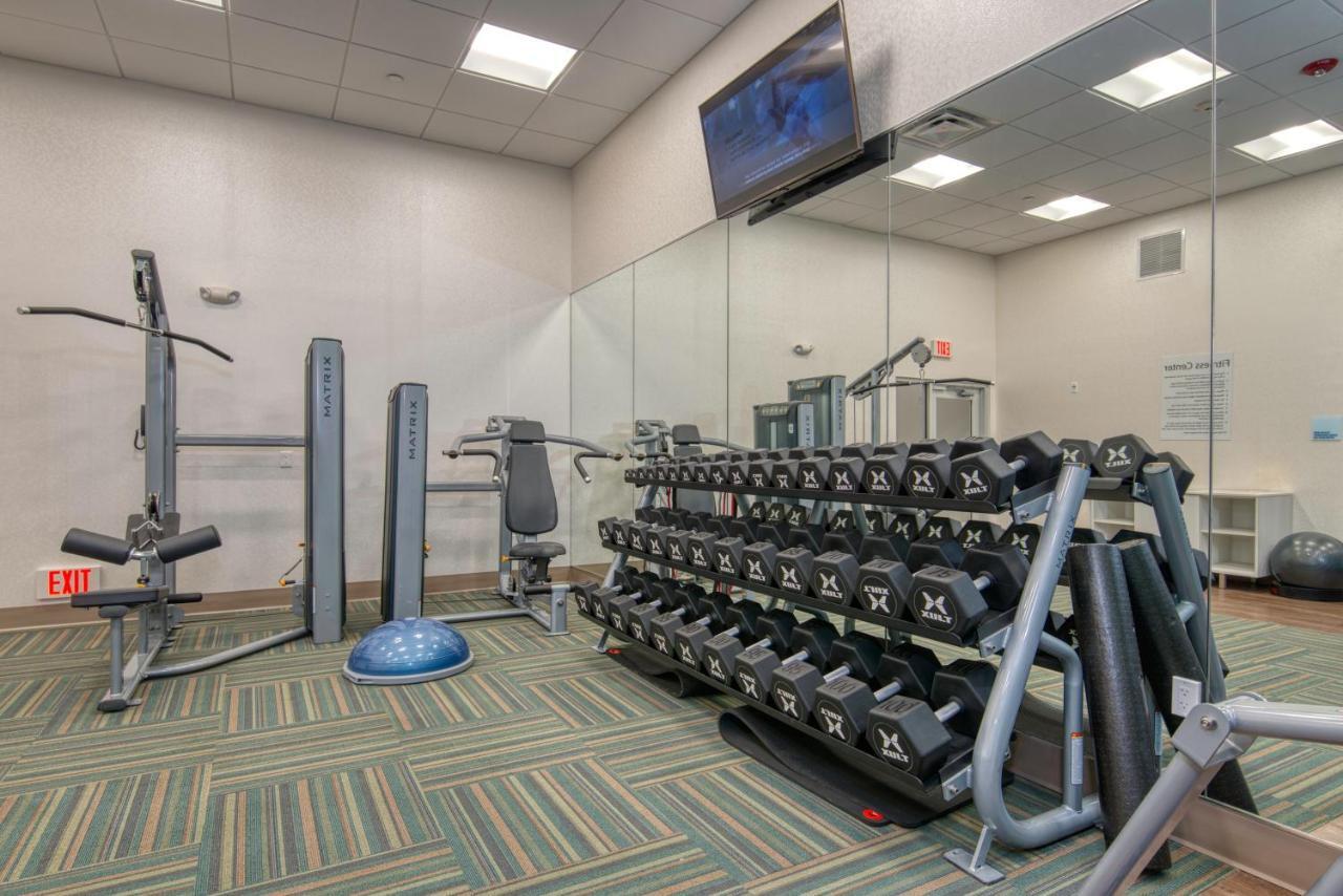 Holiday Inn Express Hotel And Suites Lincoln Airport By Ihg Bagian luar foto